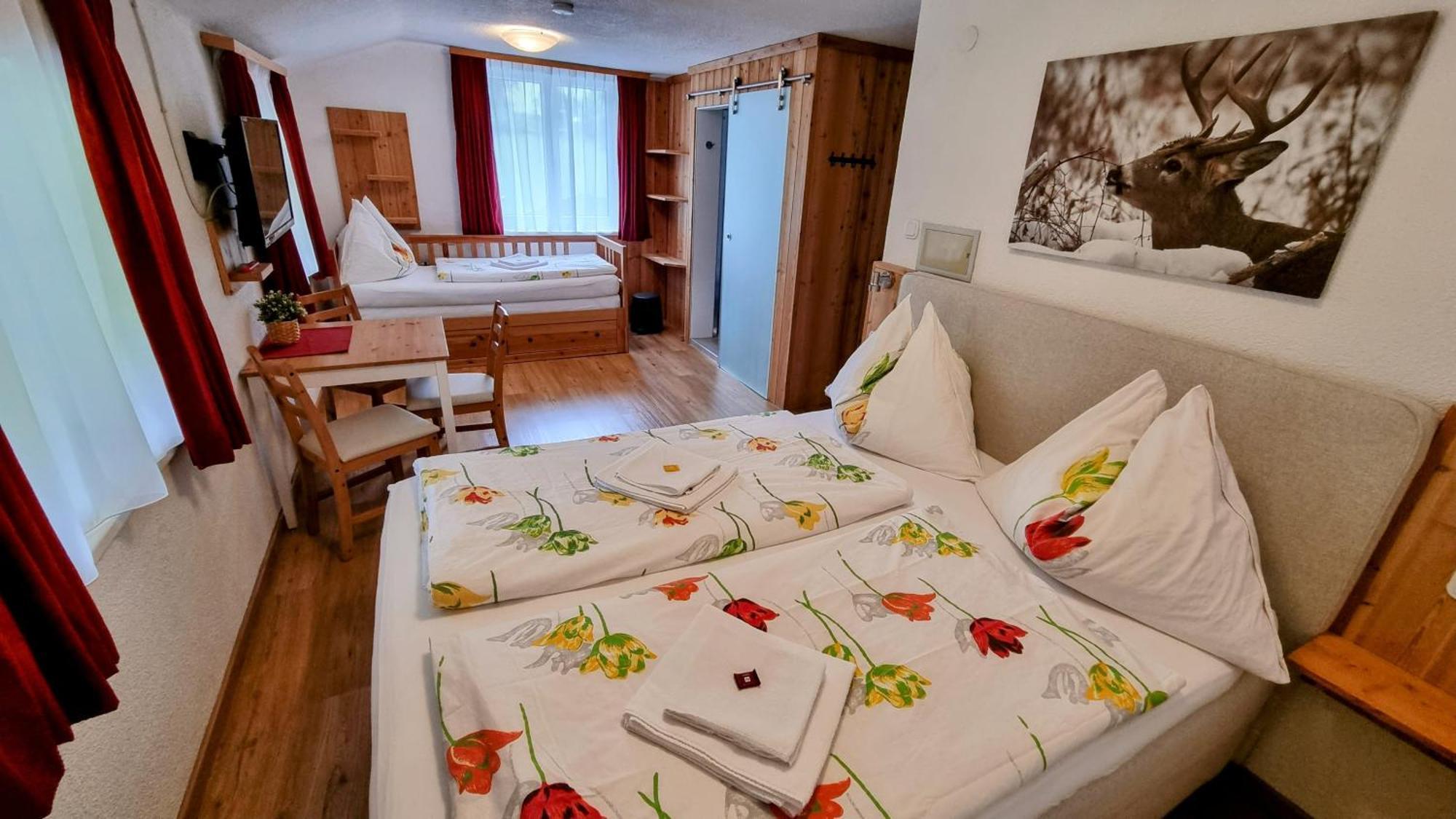 Gastehaus Landhaus Tyrol Otel Gries im Sellrain Dış mekan fotoğraf