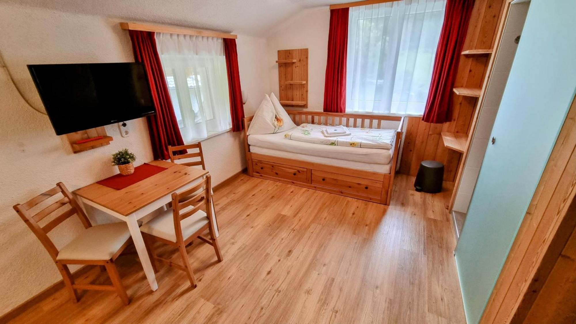 Gastehaus Landhaus Tyrol Otel Gries im Sellrain Dış mekan fotoğraf