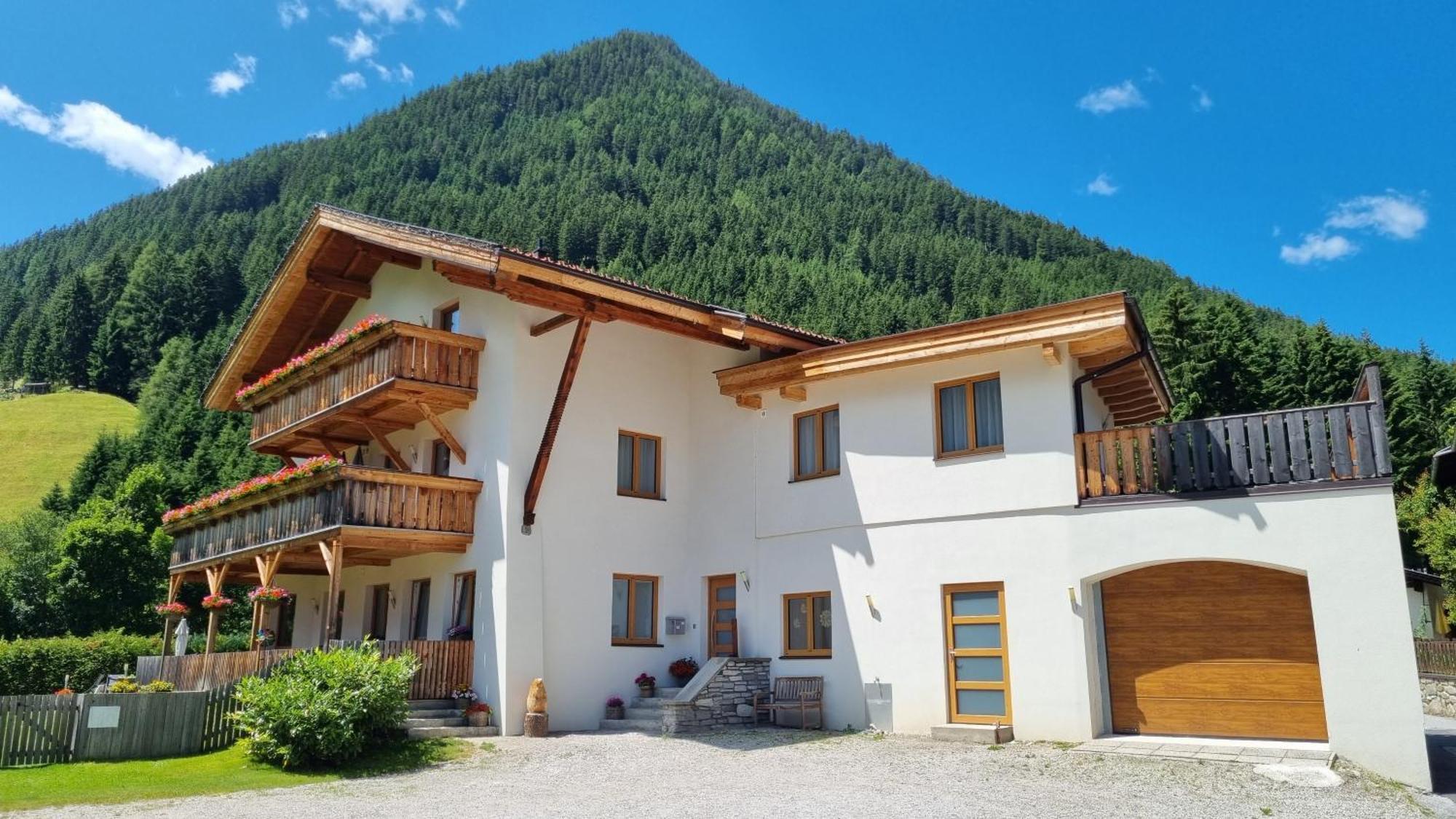 Gaestehaus Landhaus Tyrol Gries im Sellrain Dış mekan fotoğraf