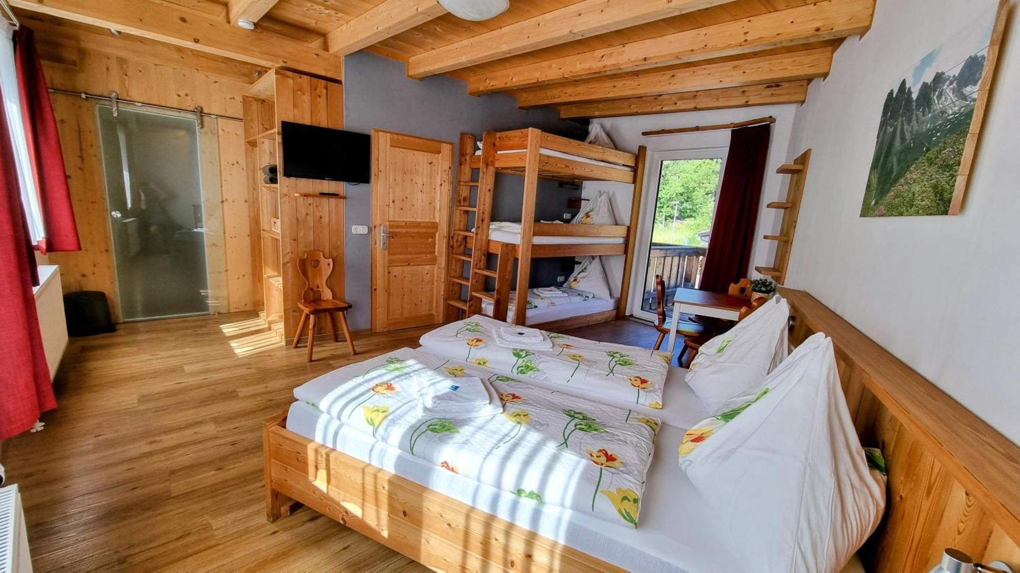 Gastehaus Landhaus Tyrol Otel Gries im Sellrain Dış mekan fotoğraf